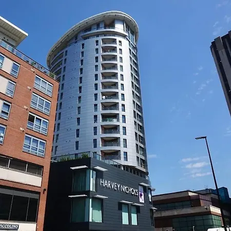 Апартаменти 2 Bed 2 Bath Luxury Apt In Cabot Circus !